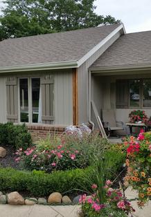 Lees Re Creation Replace rotten wood and Paint in Maumee Ohio 43537
